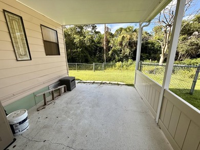 Welcome to this charming 2-bedroom, 2-bathroom manufactured home - photo 45