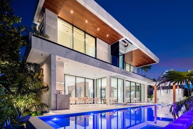Welcome to Eleven Rio: a tropical modern 3-story poured in place - photo 8