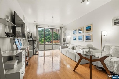 Lake Condo For Sale in West New York, New Jersey