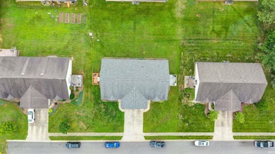 This charming and spacious 2-unit home is currently rented as - photo 15