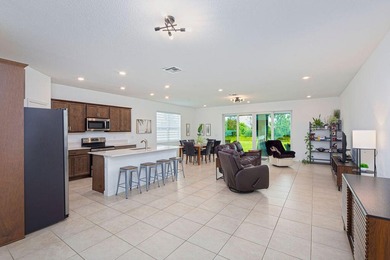 Stunning Sago model smart home on an oversized .30-acre lot in - photo 6