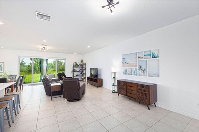 Stunning Sago model smart home on an oversized .30-acre lot in - photo 8