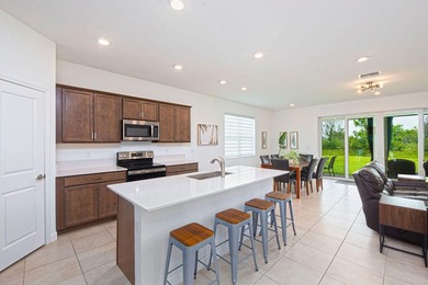 Stunning Sago model smart home on an oversized .30-acre lot in - photo 9