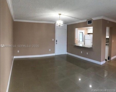 Beautiful 3rd floor unit with stunning canal views from the - photo 5