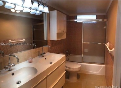 Beautiful 3rd floor unit with stunning canal views from the - photo 10