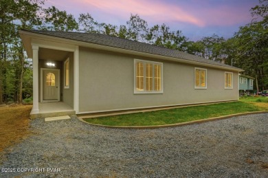 Lake Home For Sale in Kunkletown, Pennsylvania