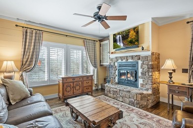 This wonderful Craftsman home with seasonal mountain and lake - photo 14