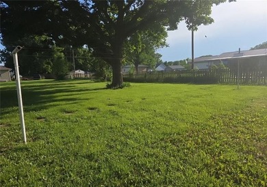 Opportunity awaits! Located on the edge of Garnett and directly - photo 14