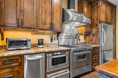 This wonderful Craftsman home with seasonal mountain and lake - photo 19