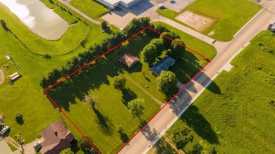 2.5 commercial acres located less than a mile west of interstate