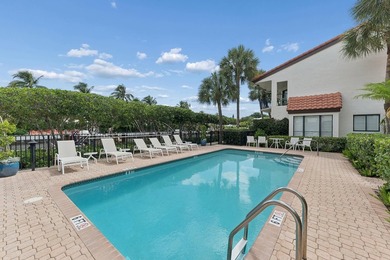 This is a boater's delight. This 3 bedroom, 2 1/2 bath, 2 level - photo 23