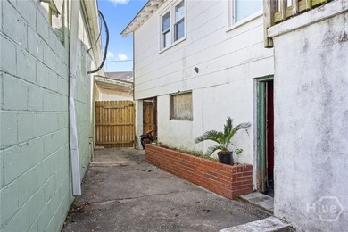Exceptional Commercial + Residential Package Opportunity! Unique - photo 30