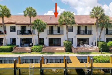 This is a boater's delight. This 3 bedroom, 2 1/2 bath, 2 level - photo 41