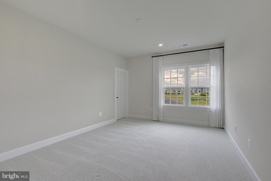 Welcome to one of Bowie's newest communities **South Lake** - photo 50
