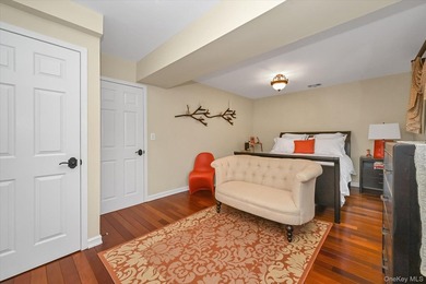 Contemporary garden condo on a quiet cul-de-sac with parking - photo 10