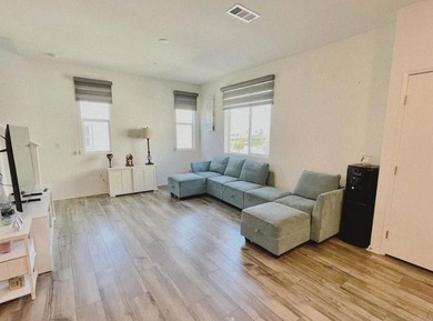 Welcome to this beautifully upgraded 2-bedroom, 2.5-bath - photo 12