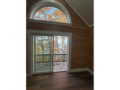 Beautiful cabin style lake front home with year round water! - photo 15