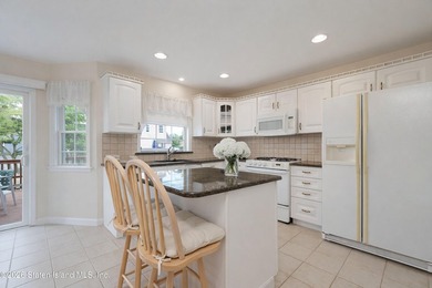 Offered for the first time since its construction in 2000, this - photo 15