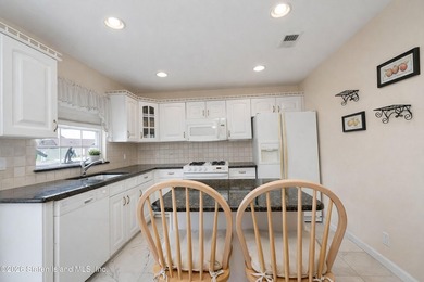 Offered for the first time since its construction in 2000, this - photo 17