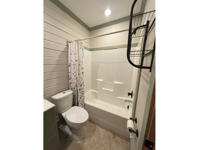 Beautiful cabin style lake front home with year round water! - photo 21