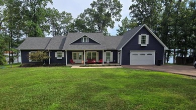 Kentucky Lake Home For Sale in Camden Tennessee