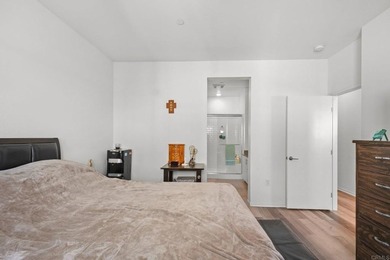 Welcome to this beautifully upgraded 2-bedroom, 2.5-bath - photo 22
