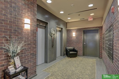 Ryan Renner, M: , ryan.renner,   - A VERY RARE 3 bedroom, 2