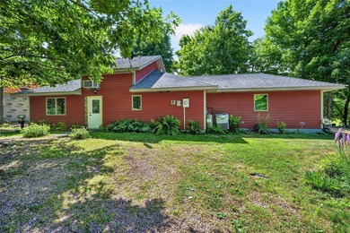 Country lake living at its finest! Enjoy peaceful waterfront - photo 30