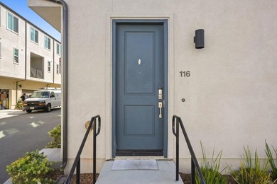 Welcome to this beautifully upgraded 2-bedroom, 2.5-bath - photo 33