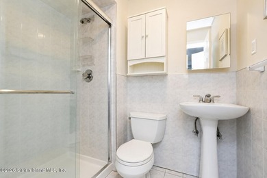 Offered for the first time since its construction in 2000, this - photo 35