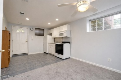 Offered for the first time since its construction in 2000, this - photo 36
