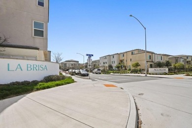 Welcome to this beautifully upgraded 2-bedroom, 2.5-bath - photo 38