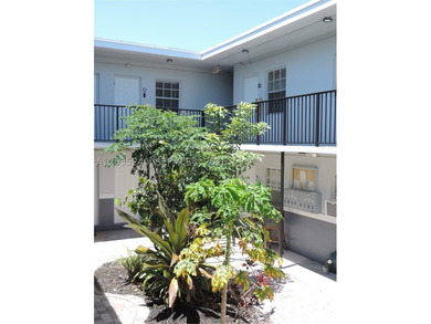 Strategically located in the heart of Coconut Grove. Boutique - photo 3