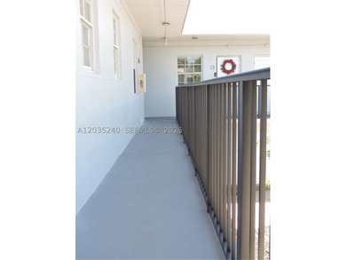 Strategically located in the heart of Coconut Grove. Boutique - photo 4