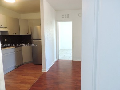 Strategically located in the heart of Coconut Grove. Boutique - photo 10