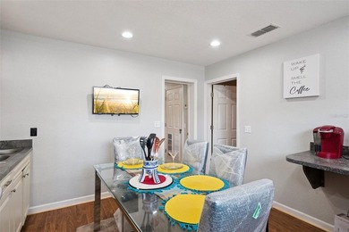 I present to you 90 North Goldwyn ave. This shotgun style - photo 15