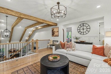 MOTIVATED SELLER! and WATERFRONT-DOCKABLE LOT! This 5 bedroom - photo 18