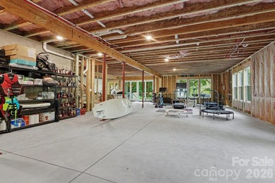 MOTIVATED SELLER! and WATERFRONT-DOCKABLE LOT! This 5 bedroom - photo 29