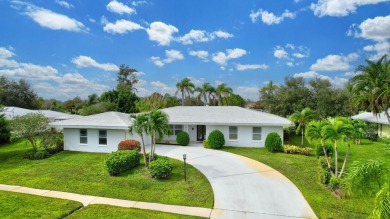 (private lake, pond, creek) Home For Sale in Port Saint Lucie Florida