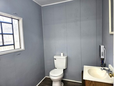 REDUCED!! IDEAL LOCATION for small business or retail! HIGHLY - photo 7