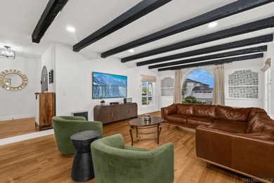 This breathtaking Loma Portal residence seamlessly blends - photo 11