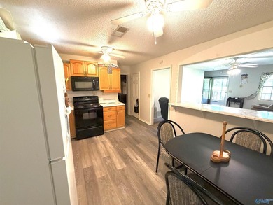 Enjoy the perfect blend of space, privacy, and convenience with - photo 14