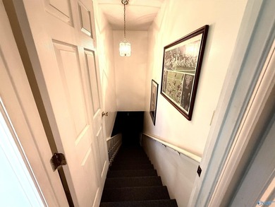 Enjoy the perfect blend of space, privacy, and convenience with - photo 22