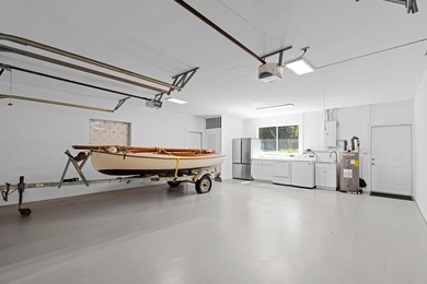 ABSOLUTELY GORGEOUS WATERFRONT SINGLE-FAMILY HOME | PRESTIGIOUS - photo 22