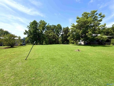 Enjoy the perfect blend of space, privacy, and convenience with - photo 32