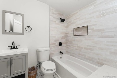 This breathtaking Loma Portal residence seamlessly blends - photo 38