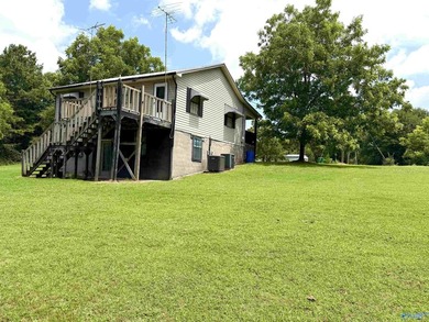 Enjoy the perfect blend of space, privacy, and convenience with - photo 41