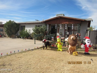 Nice 3 Bed 1 /12 Bath home Located in the lower valley. Corner