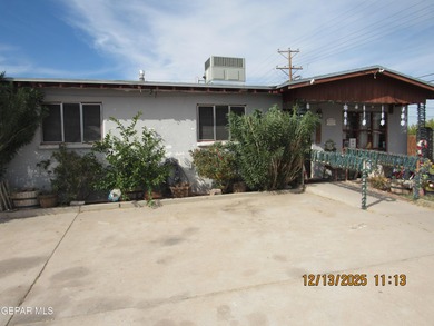 Nice 3 Bed 1 /12 Bath home Located in the lower valley. Corner