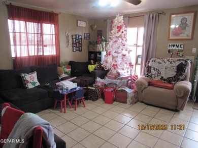 Nice 3 Bed 1 /12 Bath home Located in the lower valley. Corner